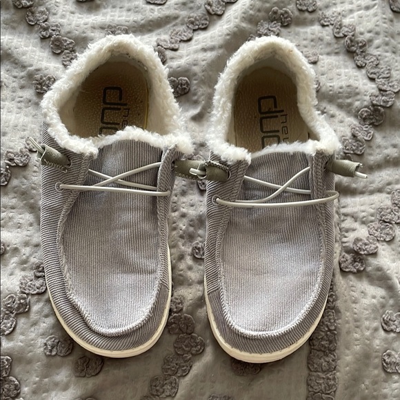 Hey Dude Wendy Light Gray Slip-On Shoes with Cream Lining - Picture 1 of 7